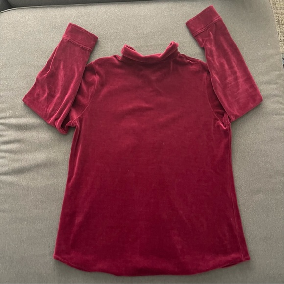 Appleseed’s women’s big velour shirt cherry button down shirt size Large - Picture 5 of 7